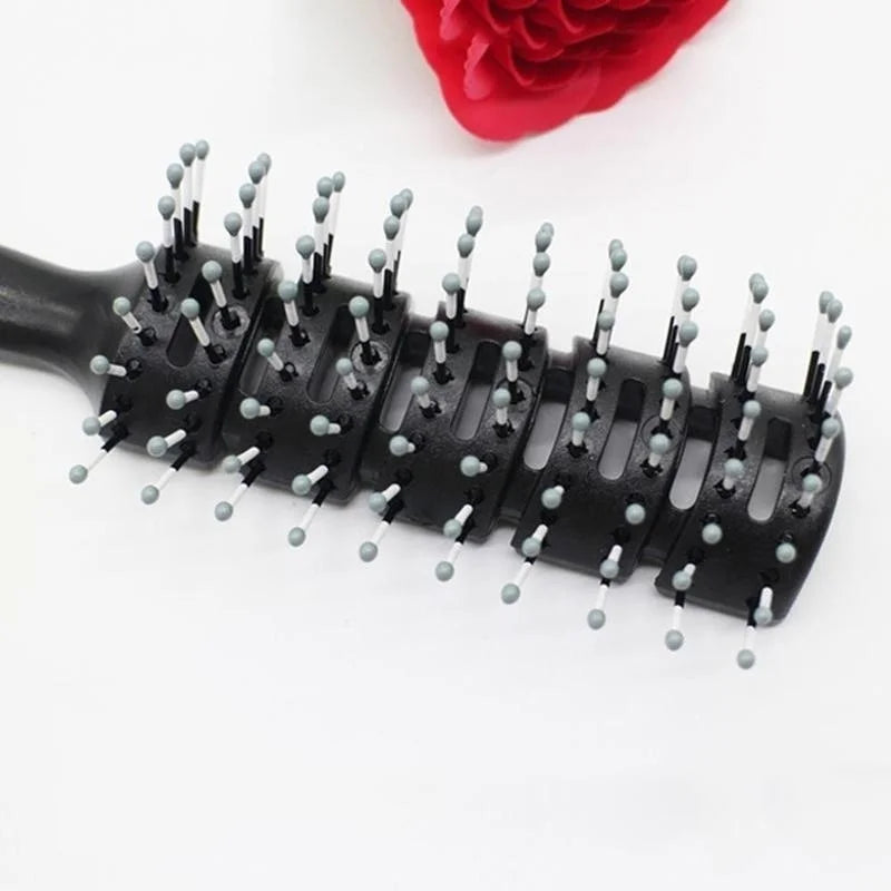 New Practical 1pcs Men Hair Brush Ceramic Iron Round Comb Barber Dressing Salon Styling Suitable Hair Care Tools