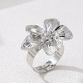 A Women's Ring, Flower Metal Opening, Adjustable Size Ring, Suitable for Daily Wear and Vacation
